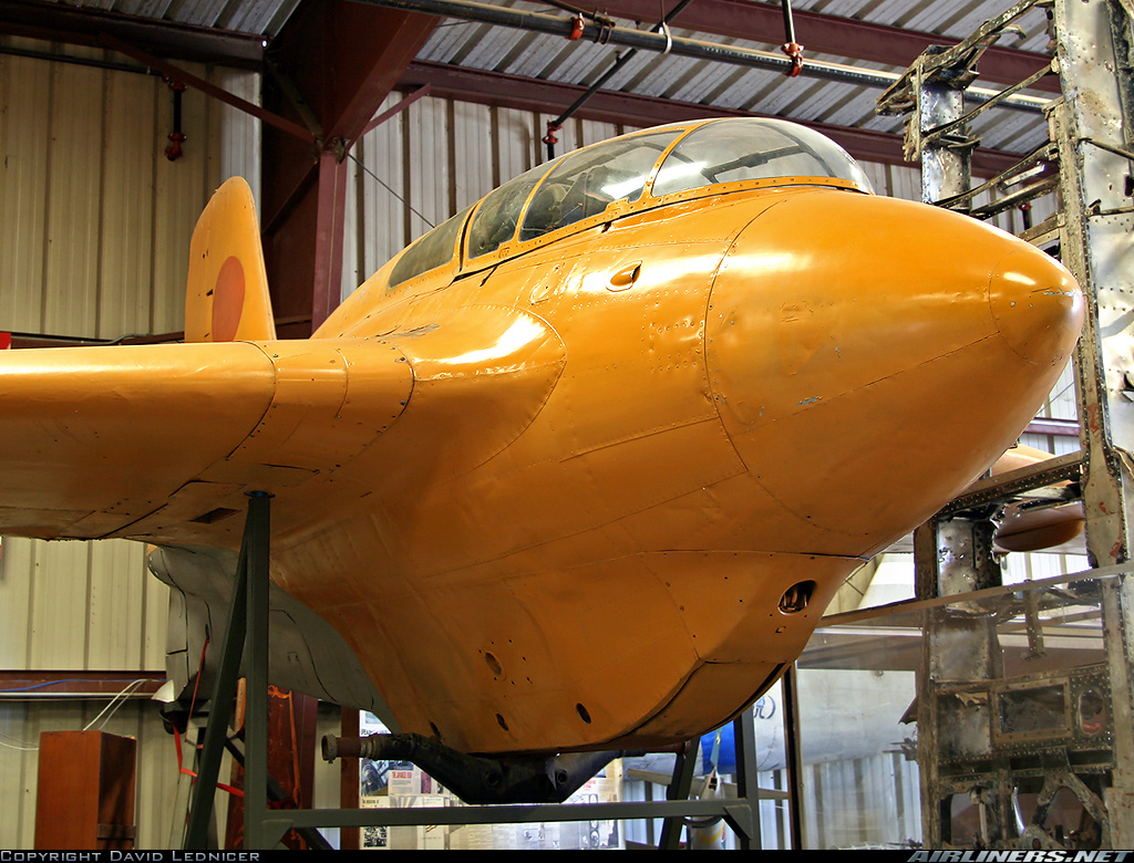 Mitsubishi J8M1 Shusui con número de Serie 403 conservado en el Planes of Fame Museum en Chino, California