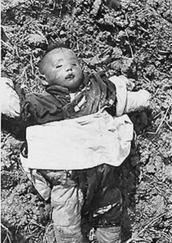 Un bebé chino muerto