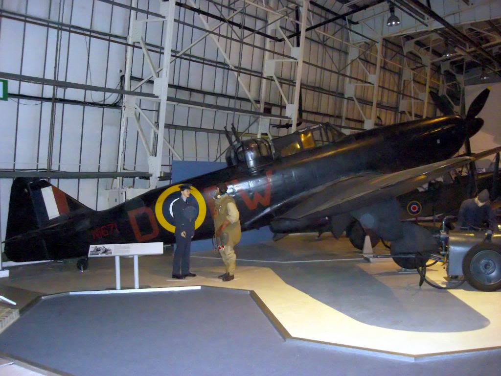 Boulton Paul Defiant N1671 está en exhibición en el Royal Air Force Museum en Hendon, Londres