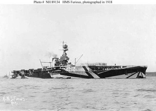 HMS Furious fotografiado en 1918