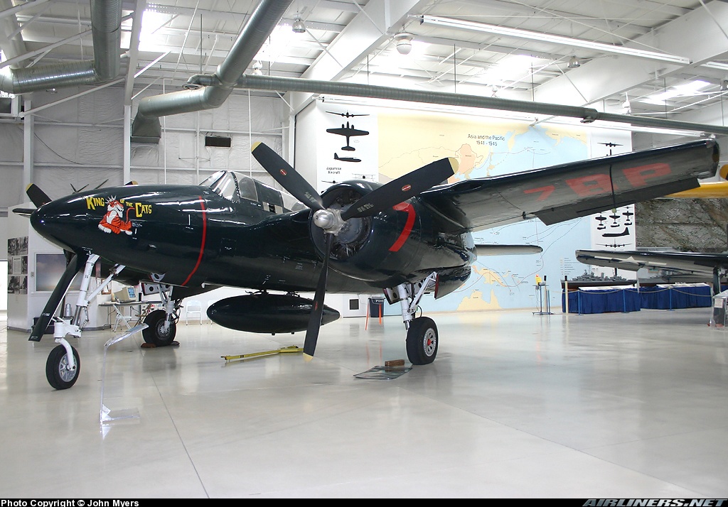 Grumman F7F-3 Tigercat con número de Serie 80412 conservado en el Palm Springs Air Museum en Palm Springs, California