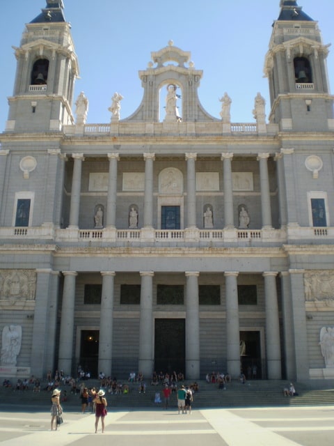 Madrid 2016 un paseo por nuestra historia - Blogs de España - Lunes 8 de Agosto: Llegada y primeros pasos por la ciudad. (6)