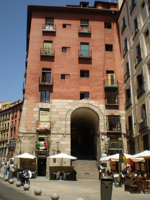 Madrid 2016 un paseo por nuestra historia - Blogs de España - Lunes 8 de Agosto: Llegada y primeros pasos por la ciudad. (3)